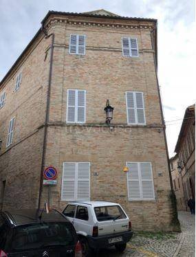 ufficio in vendita a Monte San Giusto