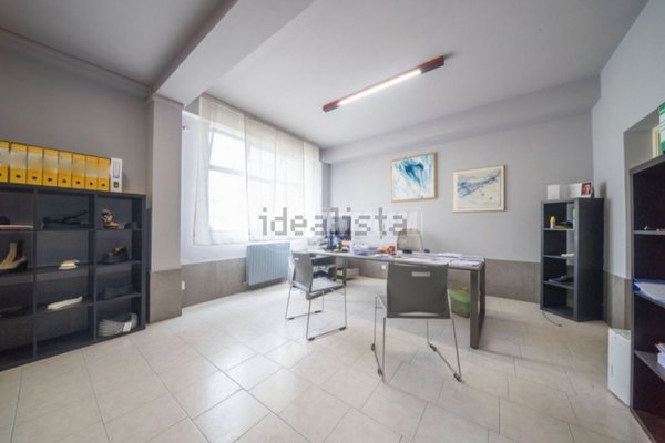 ufficio in vendita a Monte San Giusto