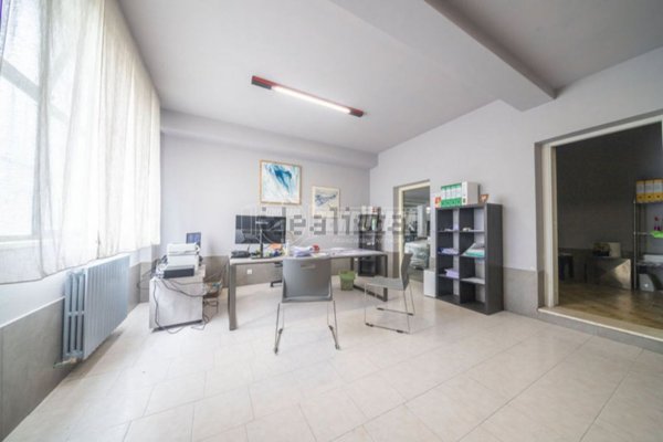 ufficio in vendita a Monte San Giusto