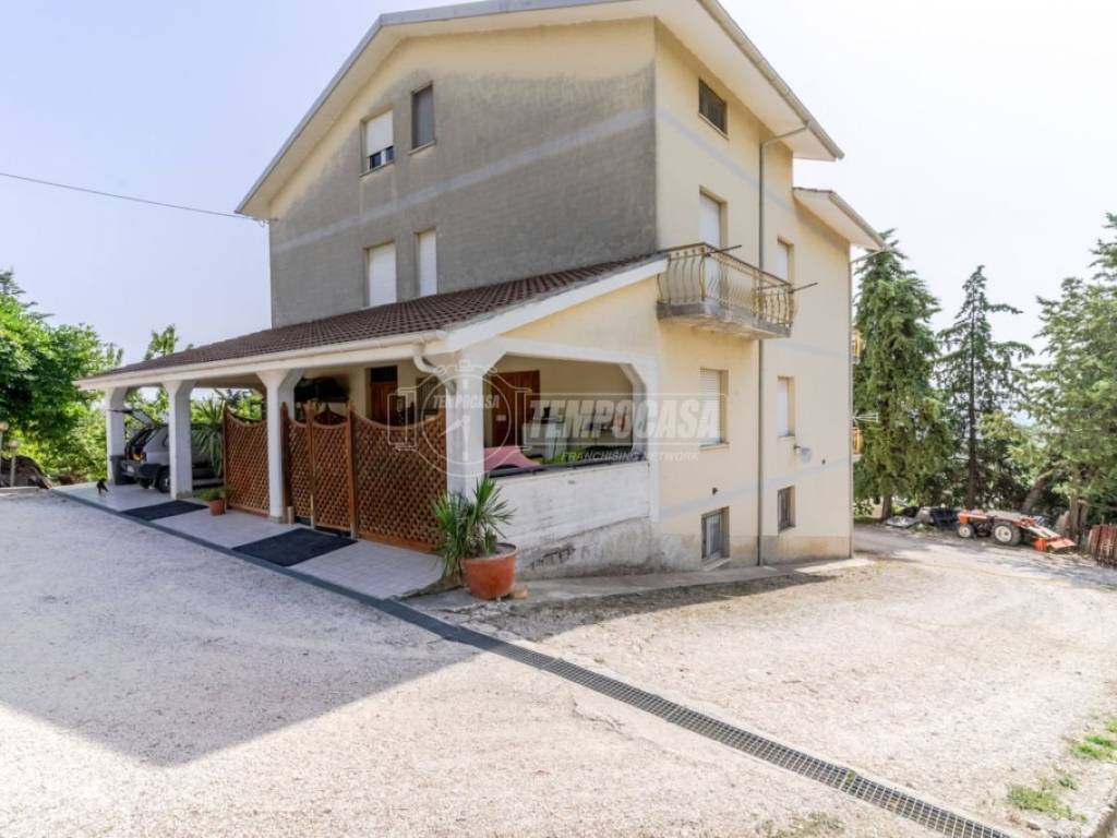 appartamento in vendita a Monte San Giusto
