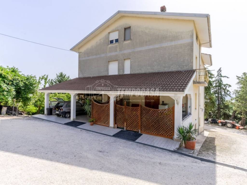 appartamento in vendita a Monte San Giusto