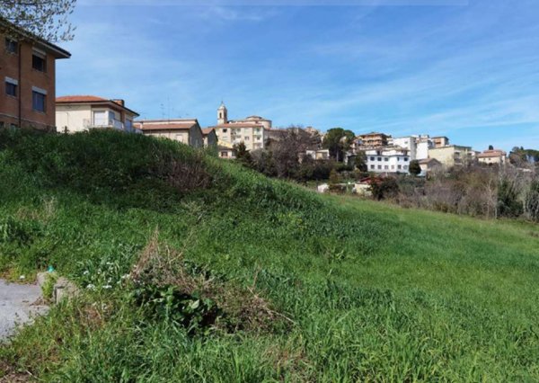 terreno edificabile in vendita a Monte San Giusto