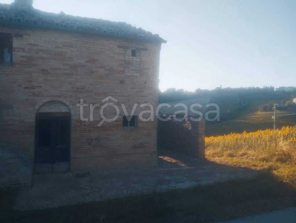 casa indipendente in vendita a Monte San Giusto