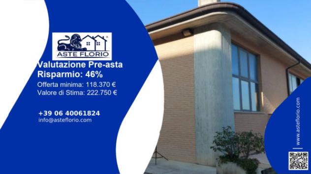 locale commerciale in vendita a Monte San Giusto