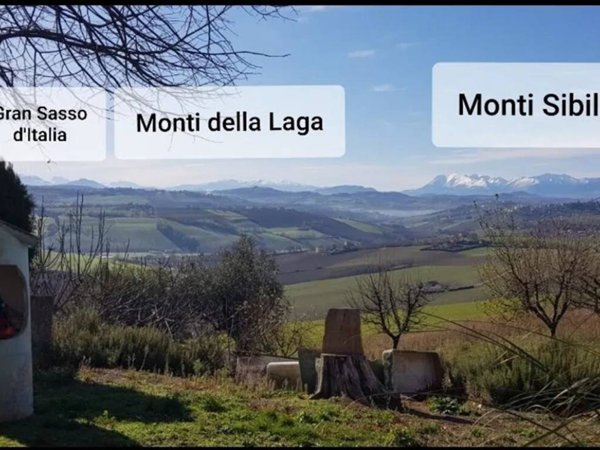 casa indipendente in vendita a Monte San Giusto