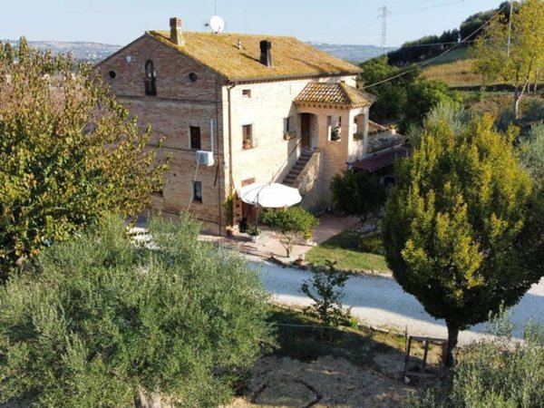 casa indipendente in vendita a Monte San Giusto in zona Villa San Filippo