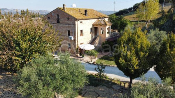 casa indipendente in vendita a Monte San Giusto in zona Villa San Filippo