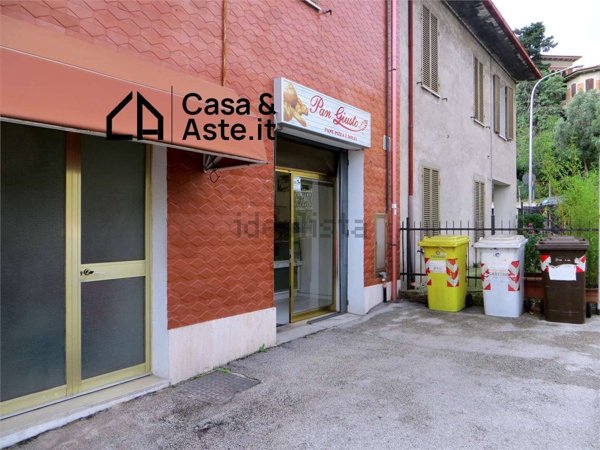 negozio in vendita a Monte San Giusto