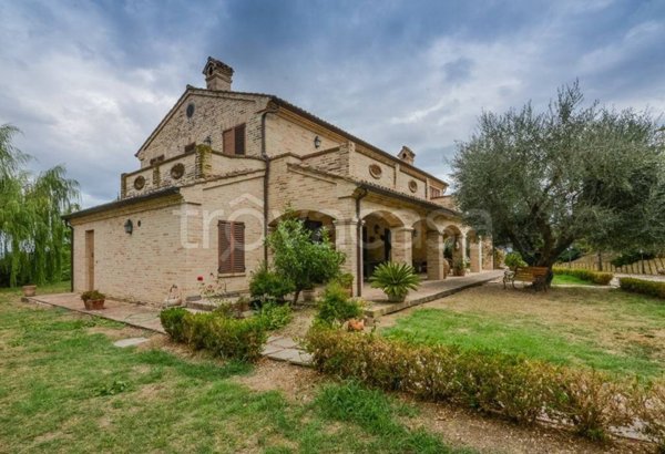 casa indipendente in vendita a Monte San Giusto in zona Villa San Filippo