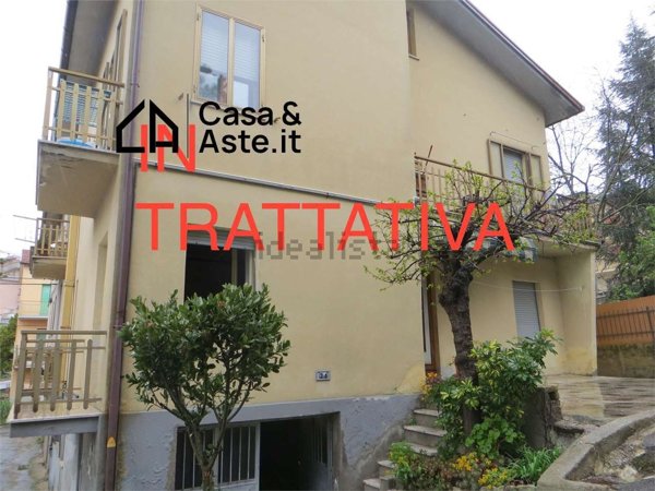 casa indipendente in vendita a Monte San Giusto