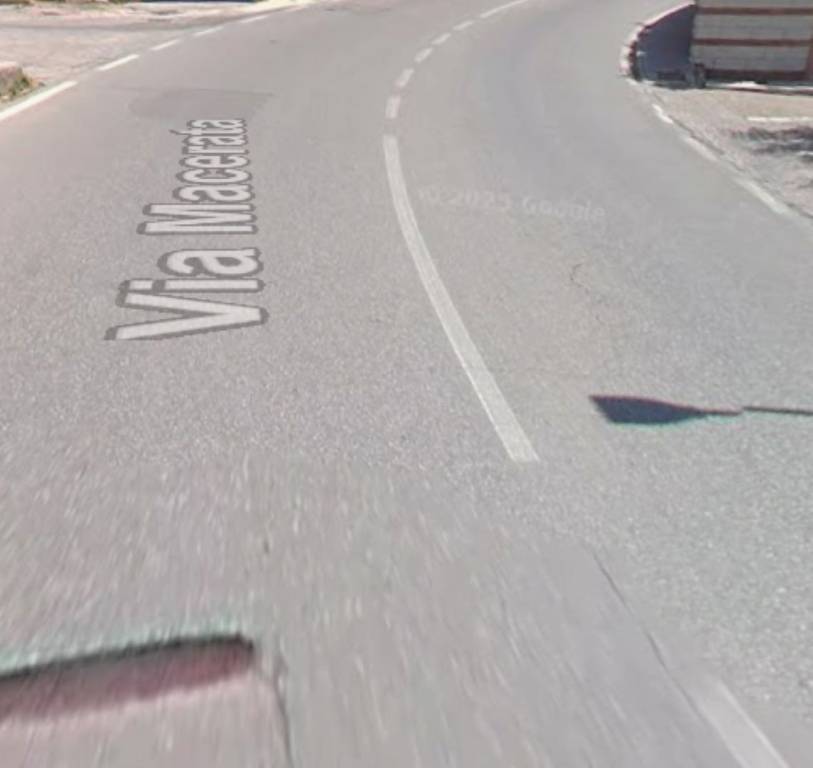 negozio in vendita a Monte San Giusto