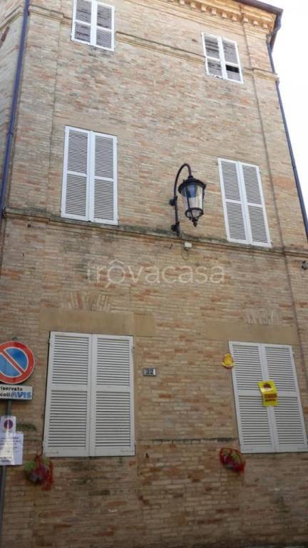 ufficio in vendita a Monte San Giusto