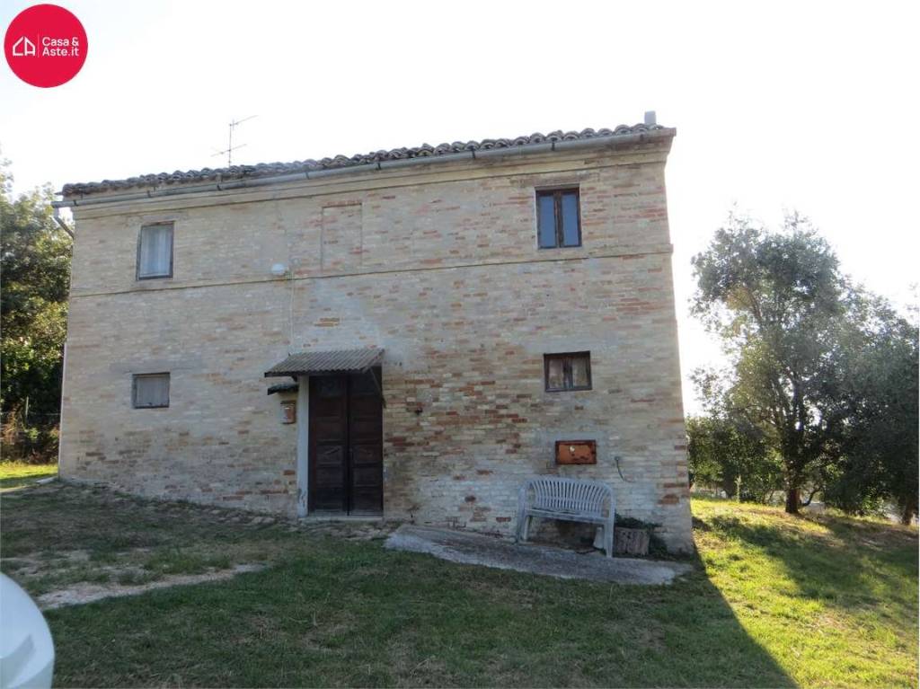 casa indipendente in vendita a Monte San Giusto