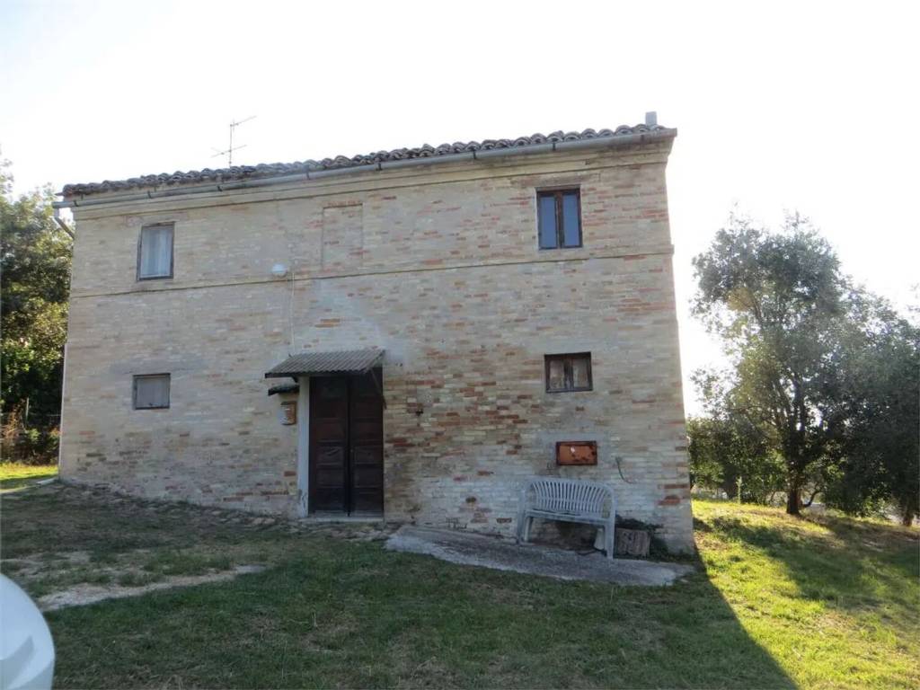 casa indipendente in vendita a Monte San Giusto in zona Villa San Filippo