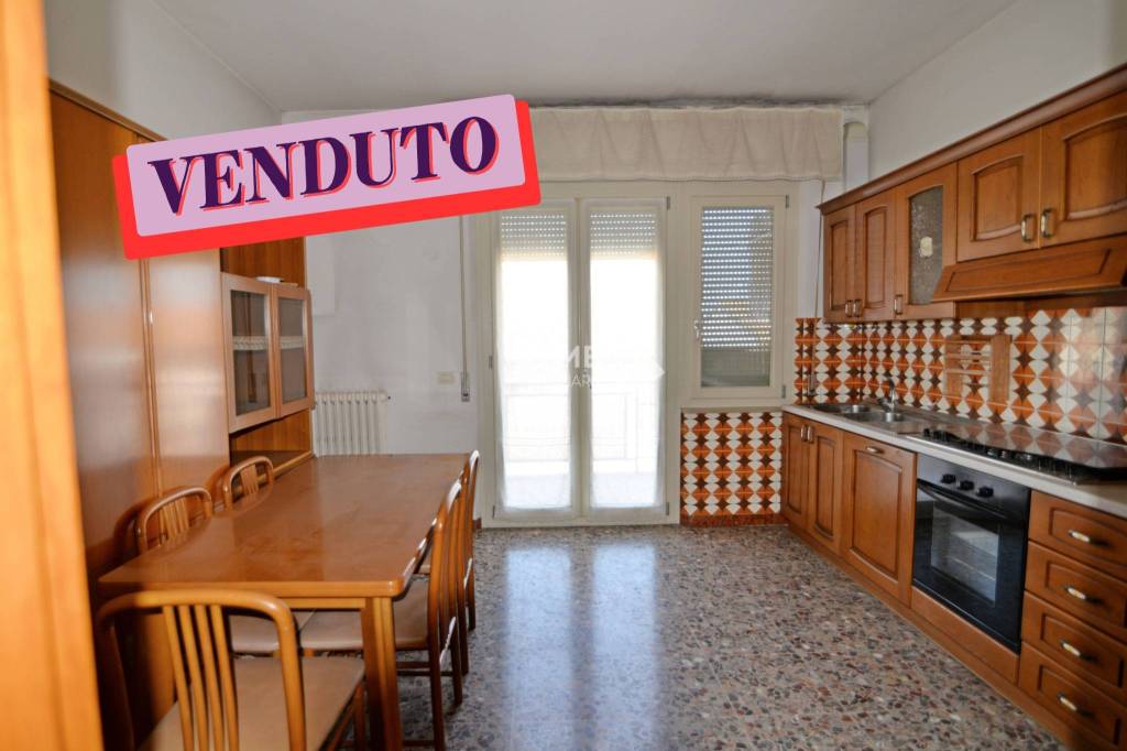casa indipendente in vendita a Monte San Giusto in zona Villa San Filippo