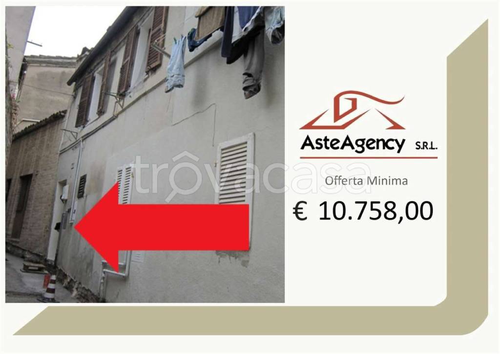 casa indipendente in vendita a Monte San Giusto