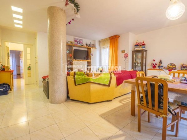 appartamento in vendita a Monte San Giusto in zona Villa San Filippo