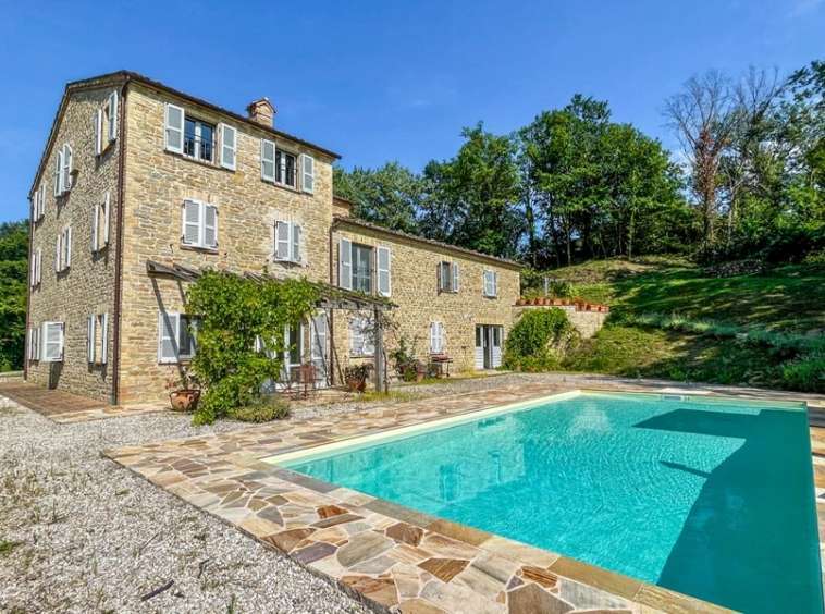 casa indipendente in vendita a Monte San Martino