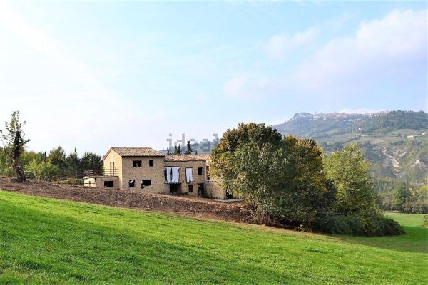 appartamento in vendita a Monte San Martino