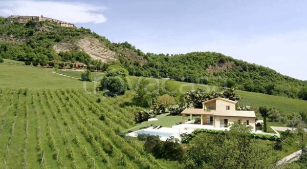 casa indipendente in vendita a Monte San Martino