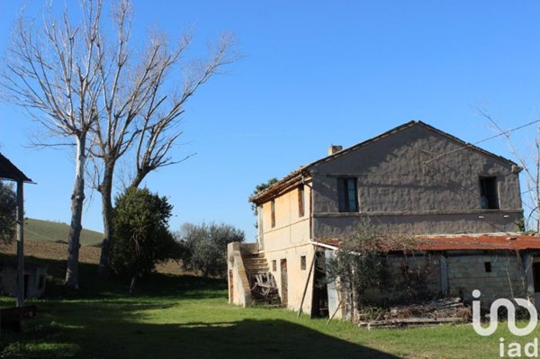 casa indipendente in vendita a Morrovalle