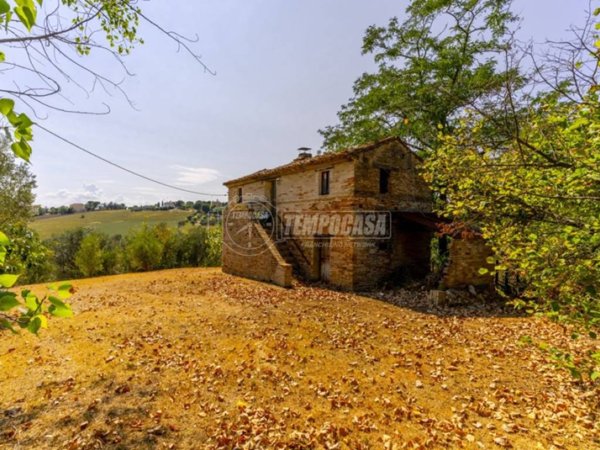 casa indipendente in vendita a Morrovalle