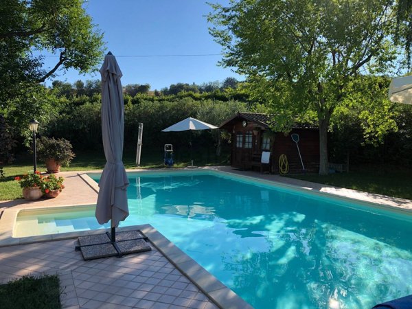 casa indipendente in vendita a Morrovalle