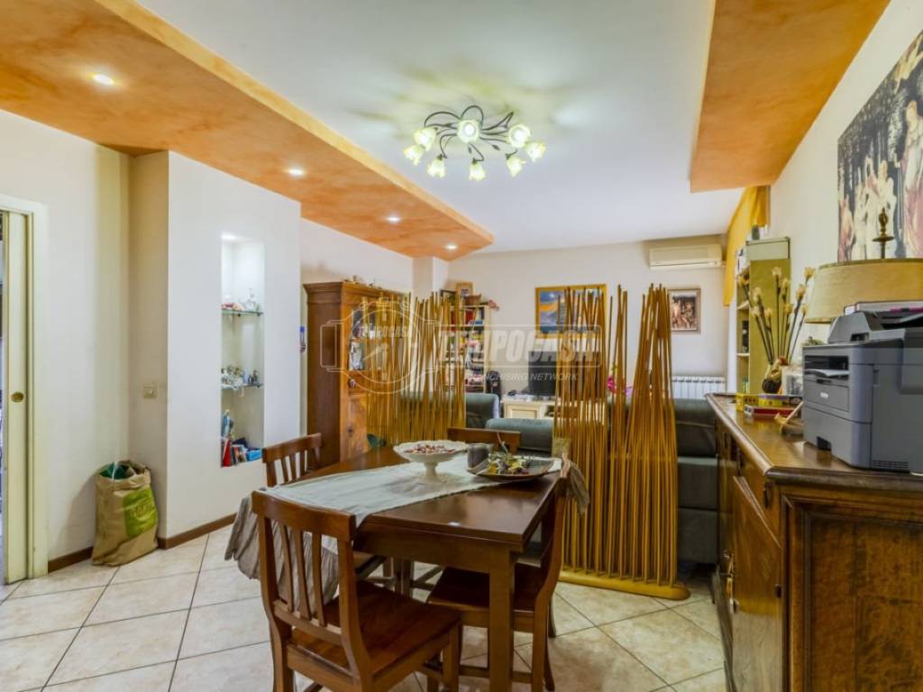 appartamento in vendita a Morrovalle in zona Trodica