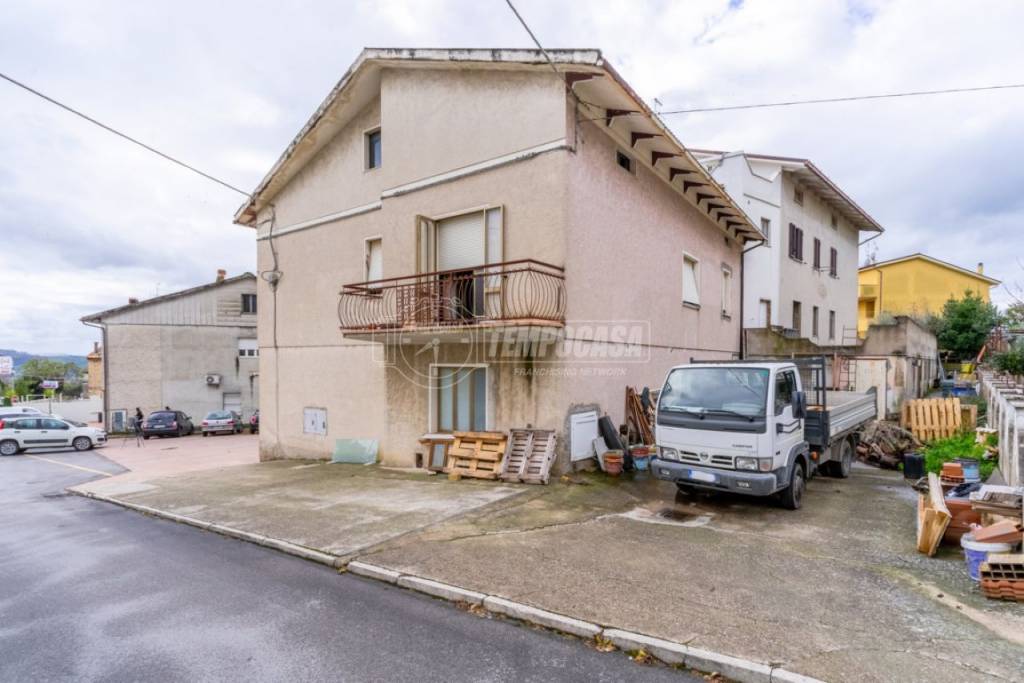 casa indipendente in vendita a Morrovalle