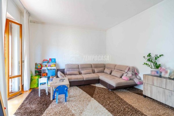 appartamento in vendita a Morrovalle in zona Trodica