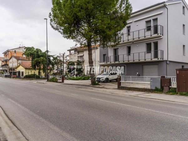 appartamento in vendita a Morrovalle in zona Trodica