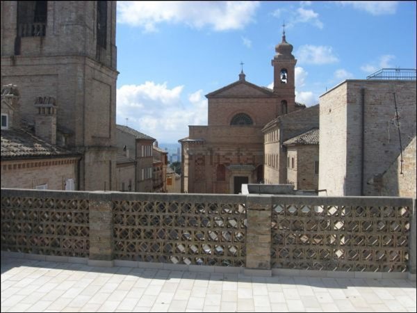 casa indipendente in vendita a Morrovalle
