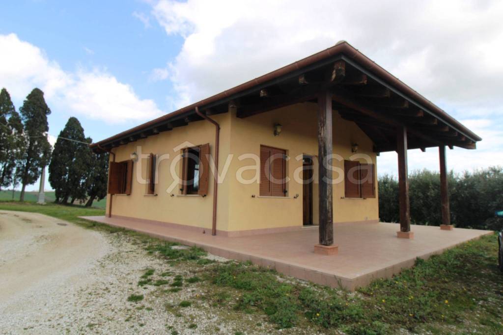 casa indipendente in vendita a Morrovalle