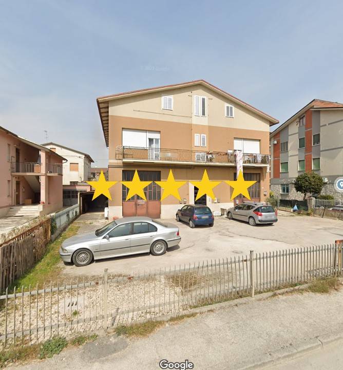 appartamento in vendita a Morrovalle in zona Trodica