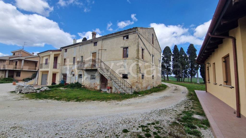 casa indipendente in vendita a Morrovalle