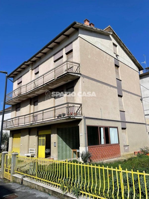 casa indipendente in vendita a Morrovalle in zona Trodica