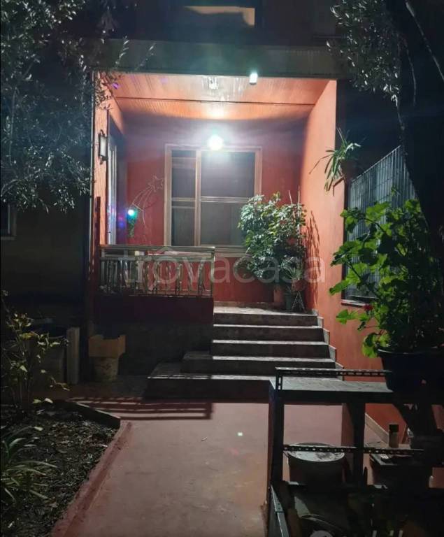 casa indipendente in vendita a Morrovalle in zona Trodica