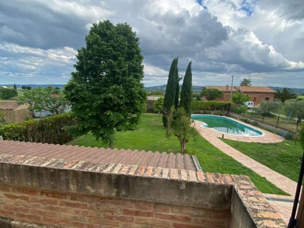 casa indipendente in vendita a Morrovalle