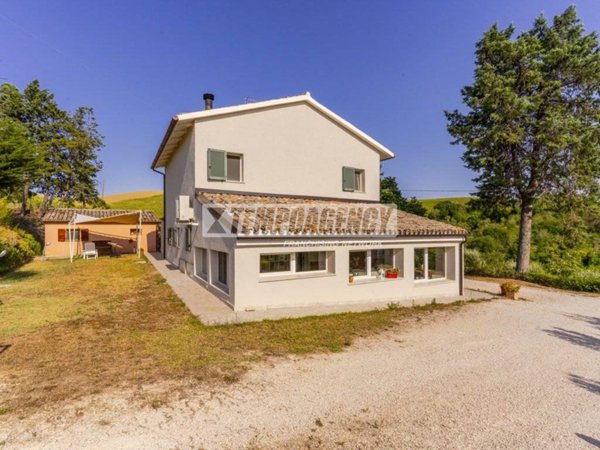 casa indipendente in vendita a Morrovalle