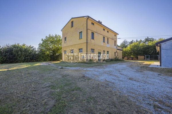 casa indipendente in vendita a Morrovalle