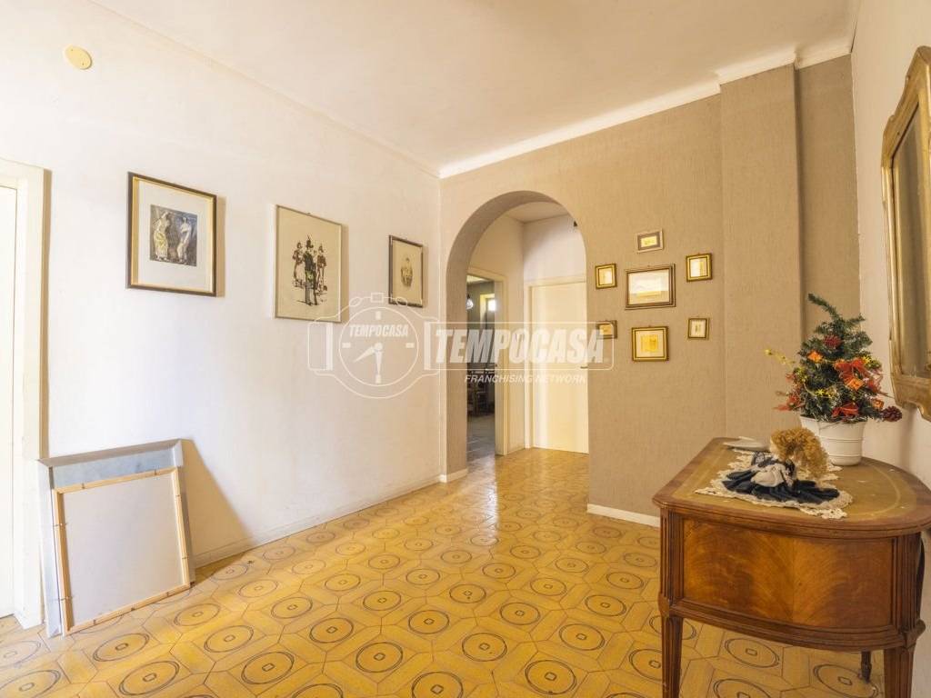 casa indipendente in vendita a Morrovalle in zona Trodica