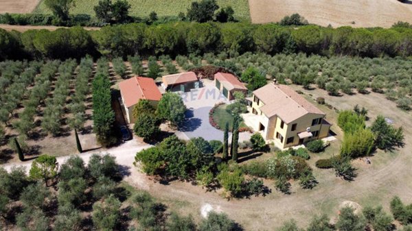 casale in vendita a Morrovalle