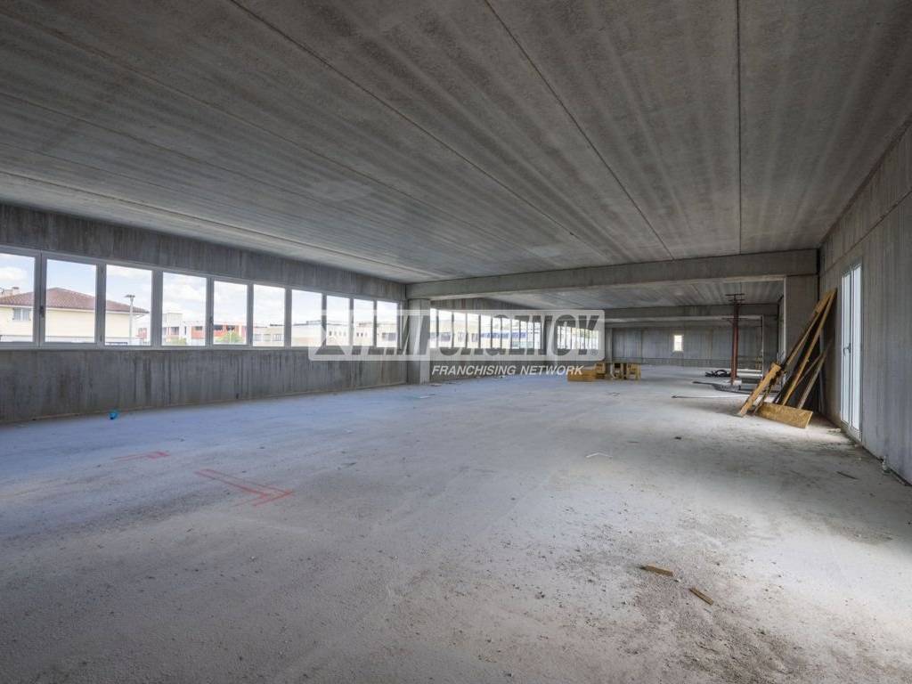 appartamento in vendita a Morrovalle in zona Pintura