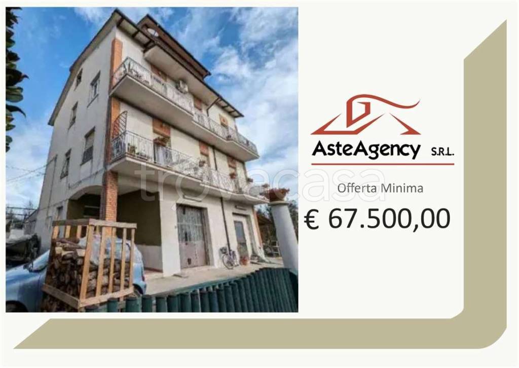 appartamento in vendita a Morrovalle in zona Trodica