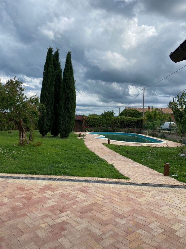 casa indipendente in vendita a Morrovalle