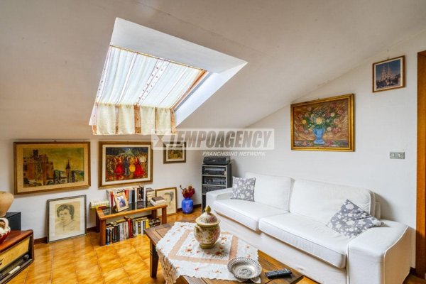 appartamento in vendita a Morrovalle in zona Pintura