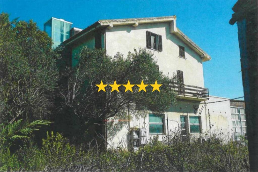 appartamento in vendita a Morrovalle in zona Santa Lucia