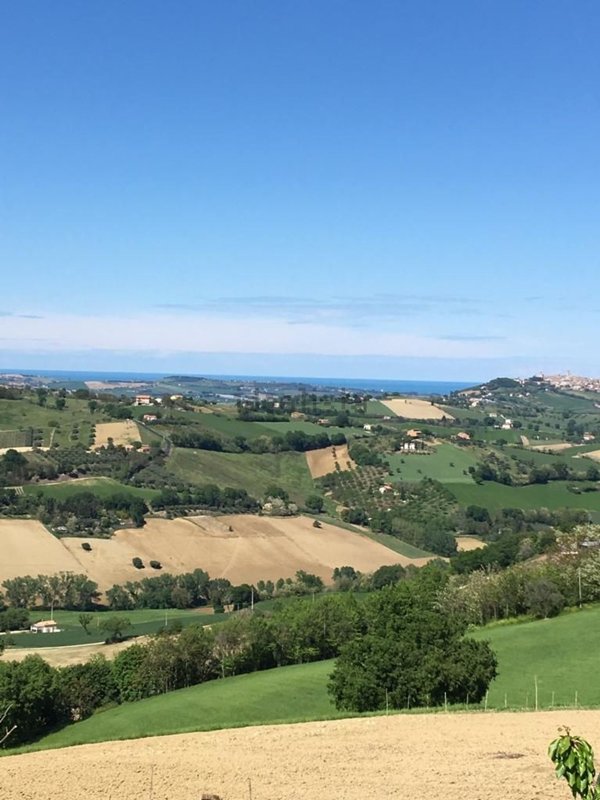 terreno edificabile in vendita a Morrovalle