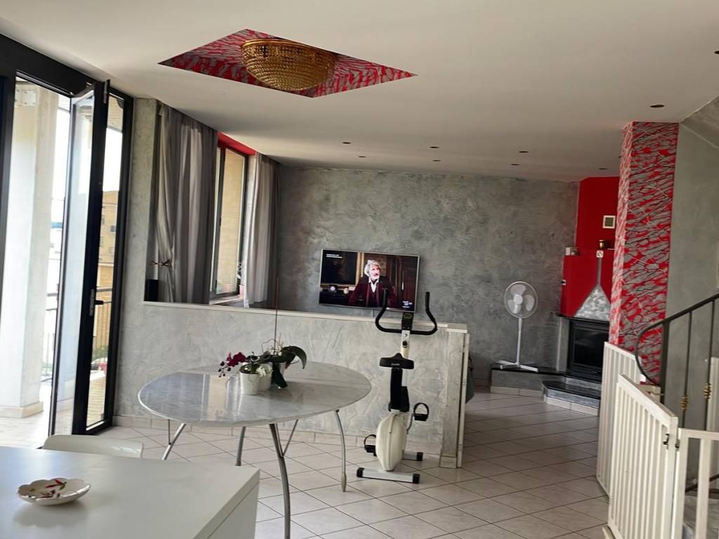 appartamento in vendita a Morrovalle in zona Trodica