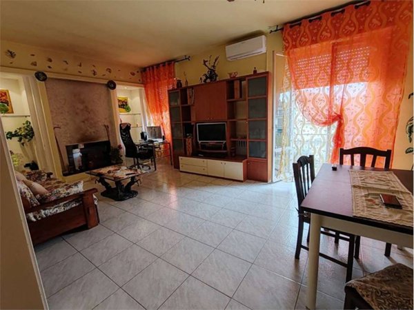 appartamento in vendita a Morrovalle in zona Trodica